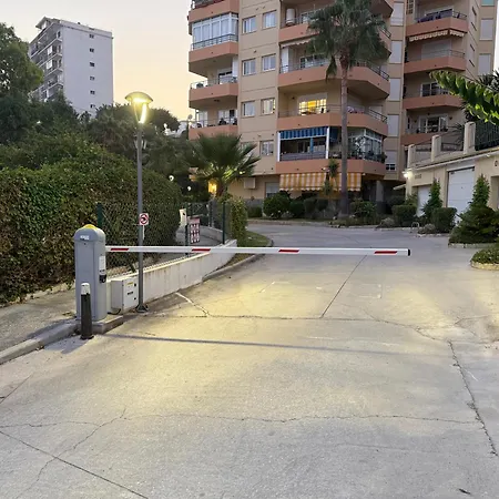 Turístico Bahamas Nerja